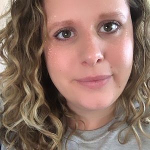 Meet your Posher, Theresa